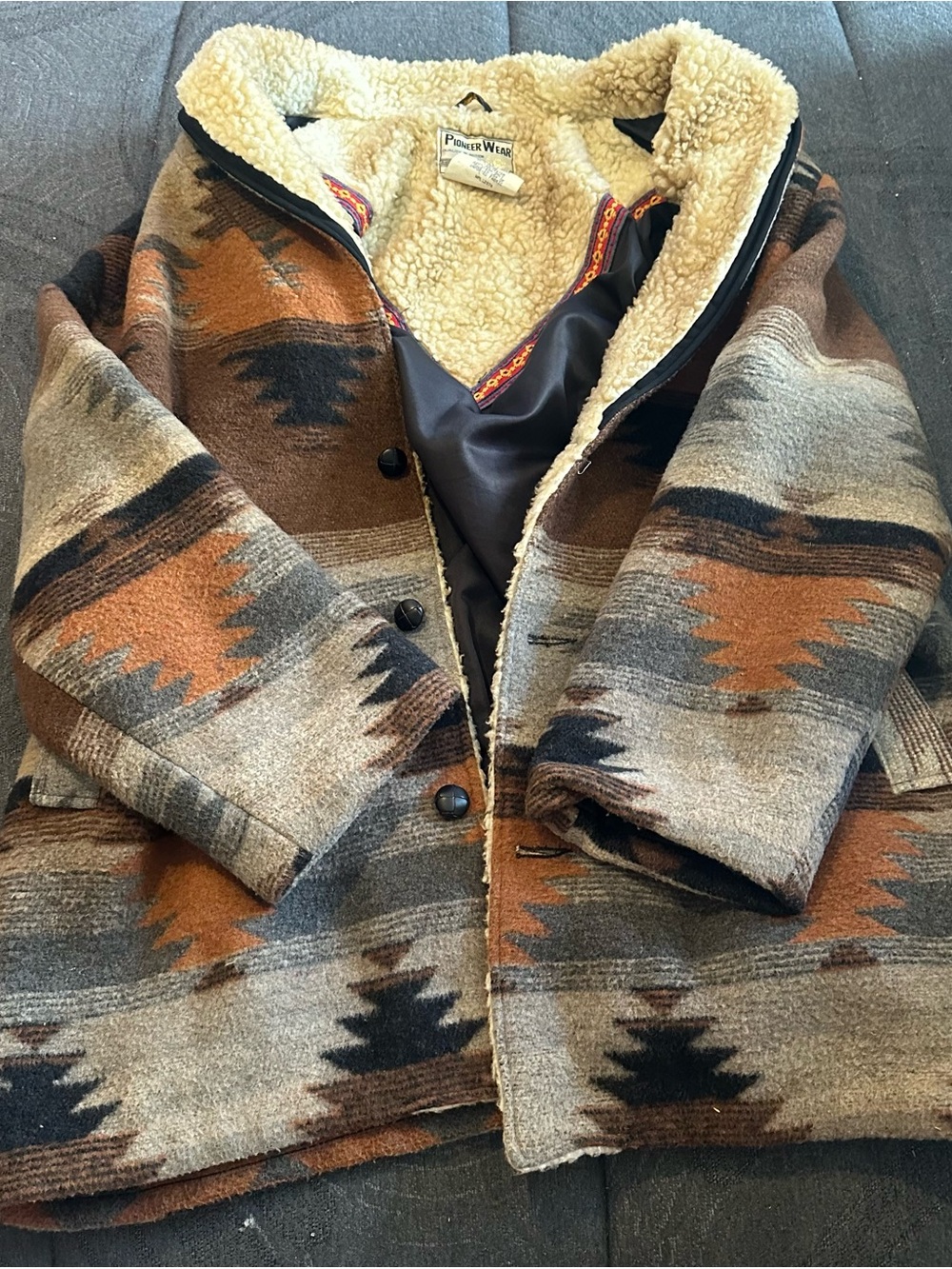 Vintage Pioneer Wear Southwestern Wool Aztec Sherpa Jacket Coat Mens XL